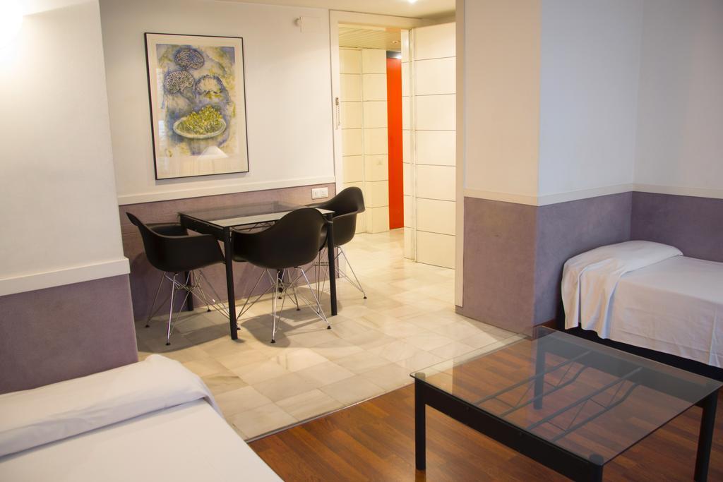 Apartamentos Descartes 바르셀로나 외부 사진