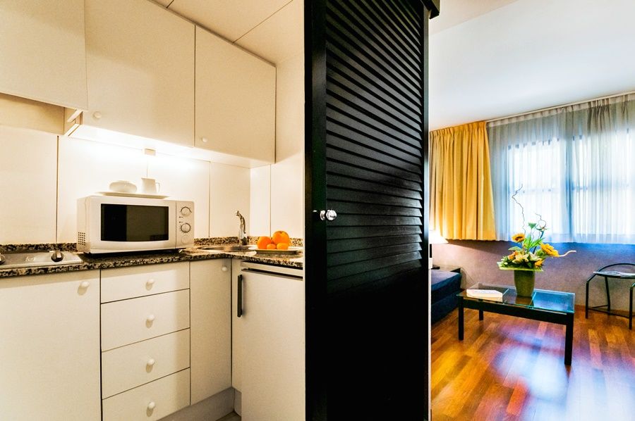 Apartamentos Descartes 바르셀로나 외부 사진